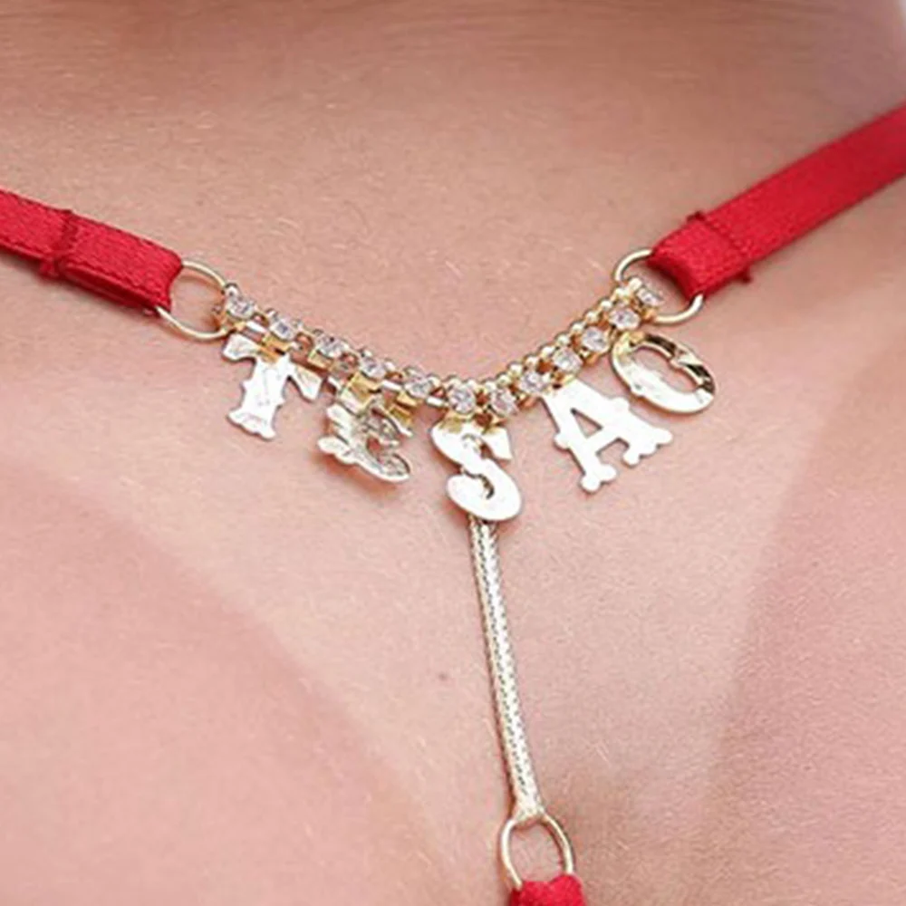 Calcinha com Escrita “Tesão” Na Parte de Trás